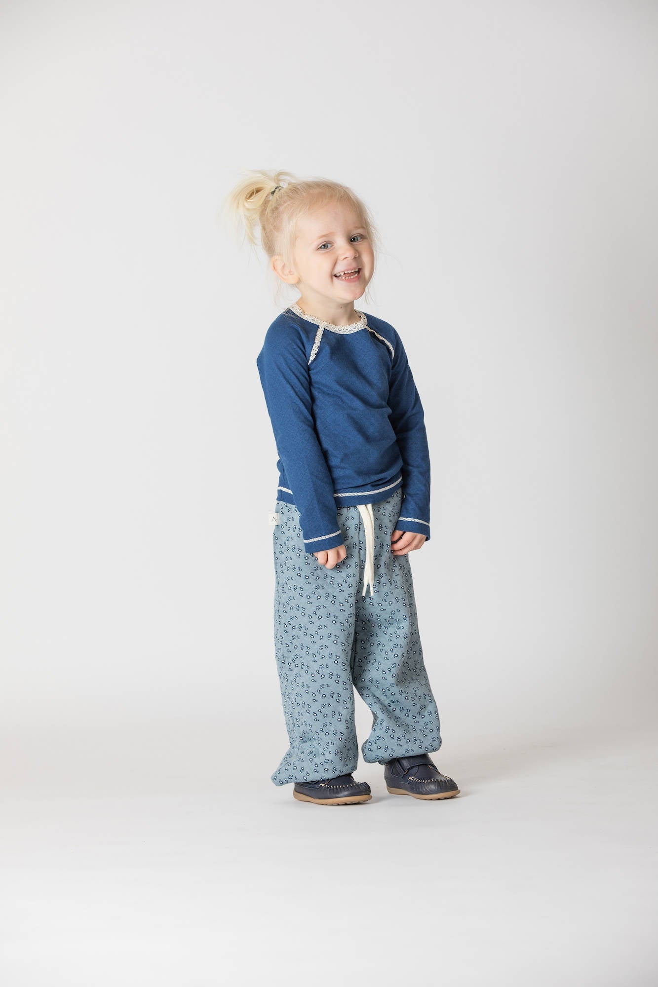 Albababy Hildur Baggy Pants Citadel Wild Flower
