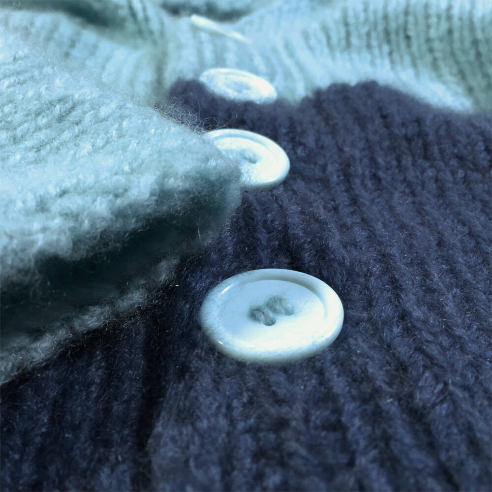 Mia Mohnstreusel Kaschmir Strickjacke