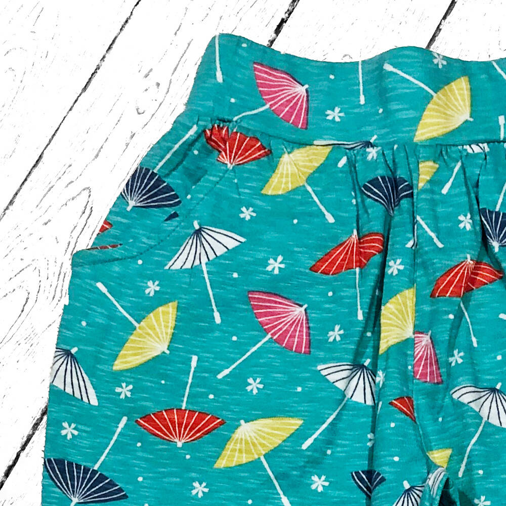 Frugi Hose Gabriella Gathered Trousers Pacific Aqua Parasols