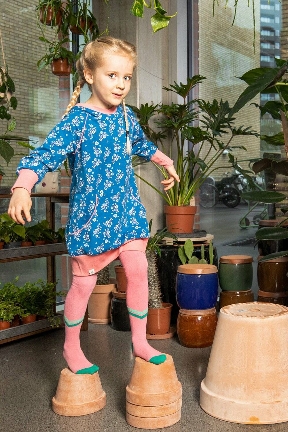 Albababy Kleid Cozy Hood Dress Mykonos Flower Garden