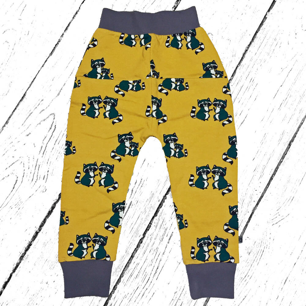 Smafolk Hose Sweatpants with raccoon